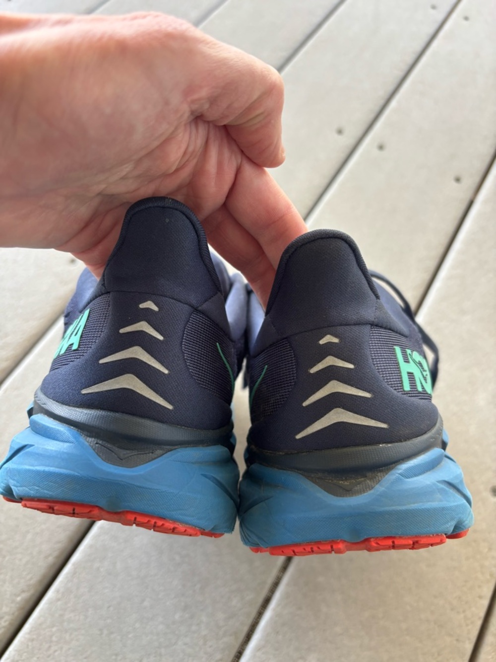 Hoka Clifton 8 Running Shoes in Navy with Teal Logo - Picture 7 of 10